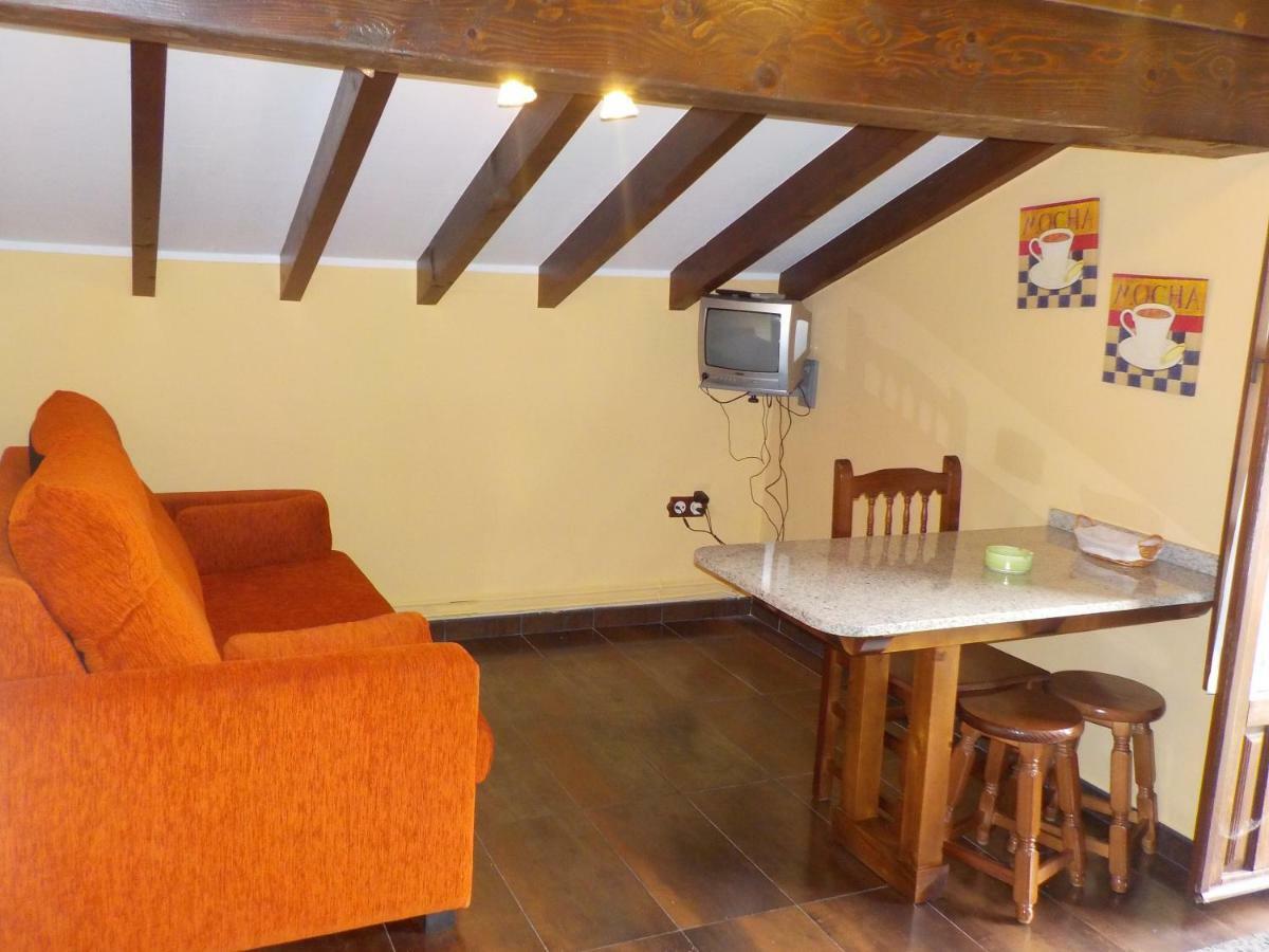 Apartamentos Rurales La Husteriza Ruenes Exterior photo